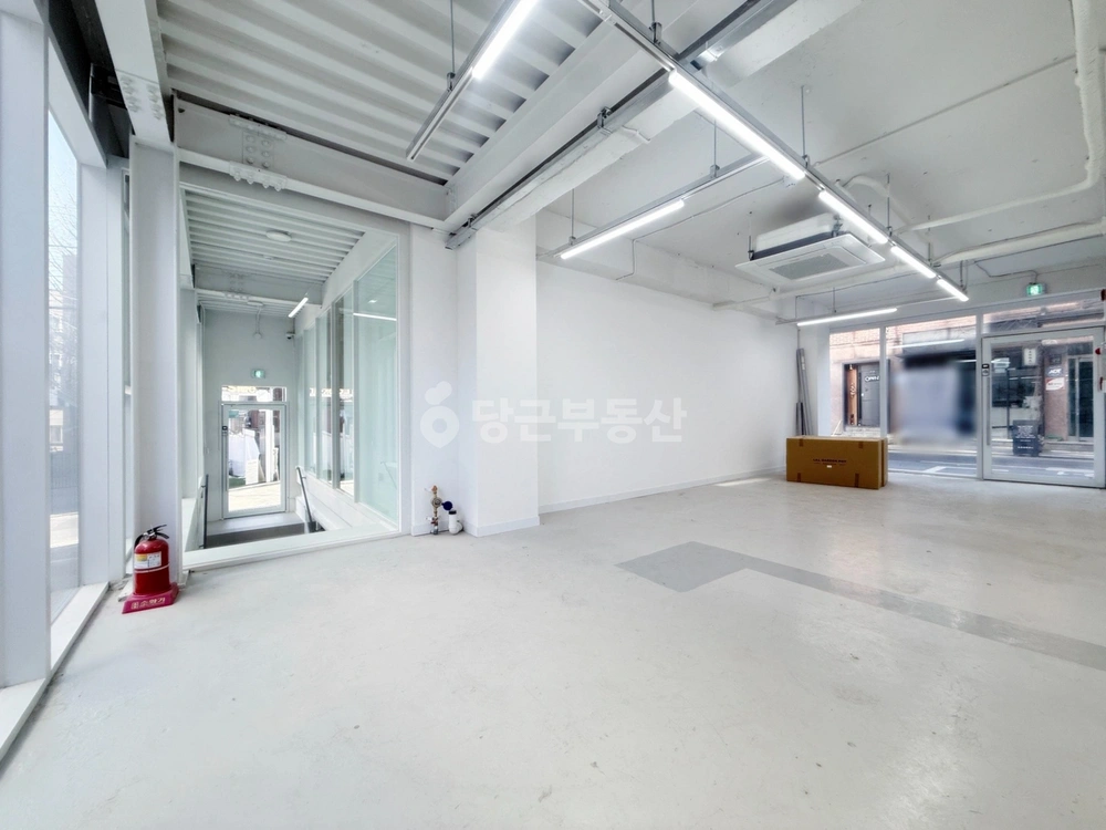 서울특별시 강남구 신사동 상가 사진 1