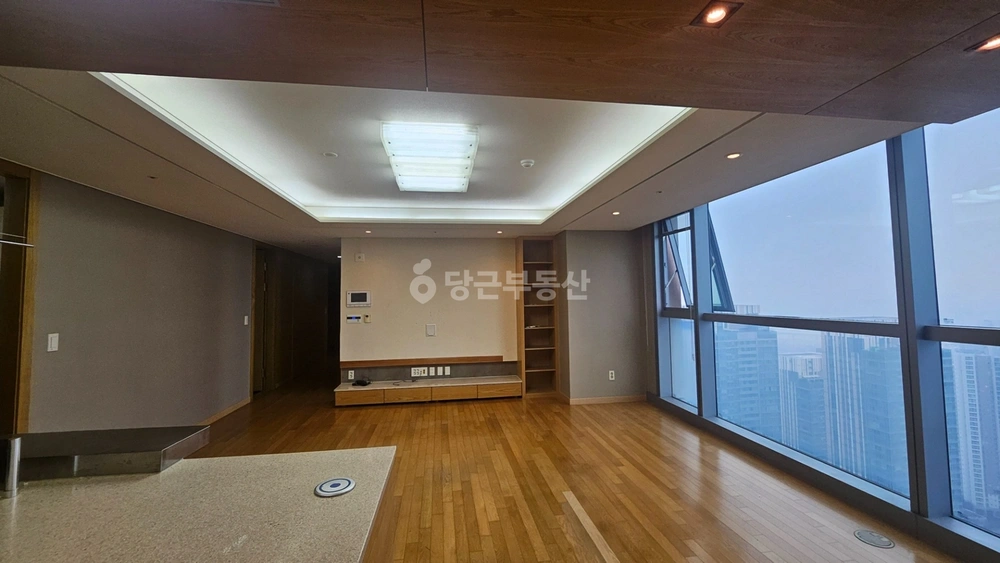 인천광역시 연수구 송도동 아파트 사진 1