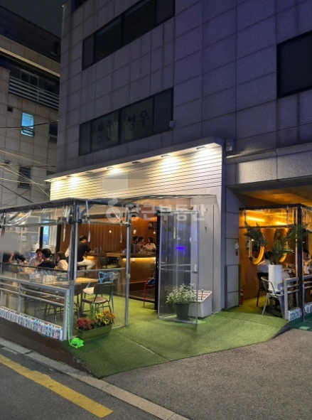 서울특별시 강남구 역삼동 상가 사진 1