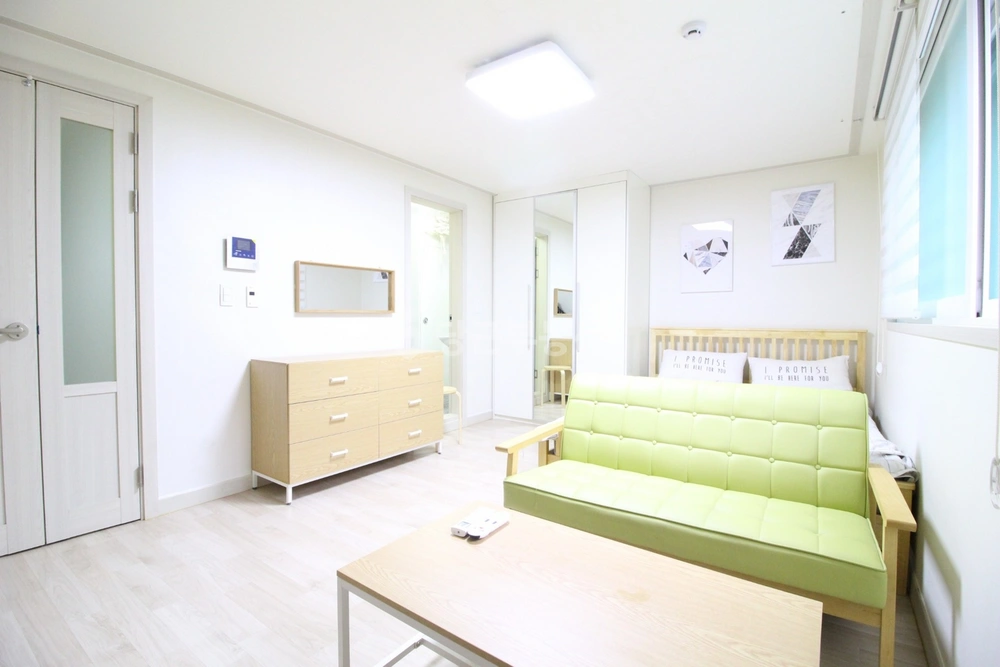 서울특별시 강남구 역삼동 원룸 사진 1