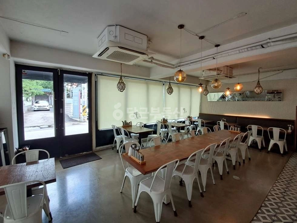 서울특별시 마포구 동교동 상가 사진 1