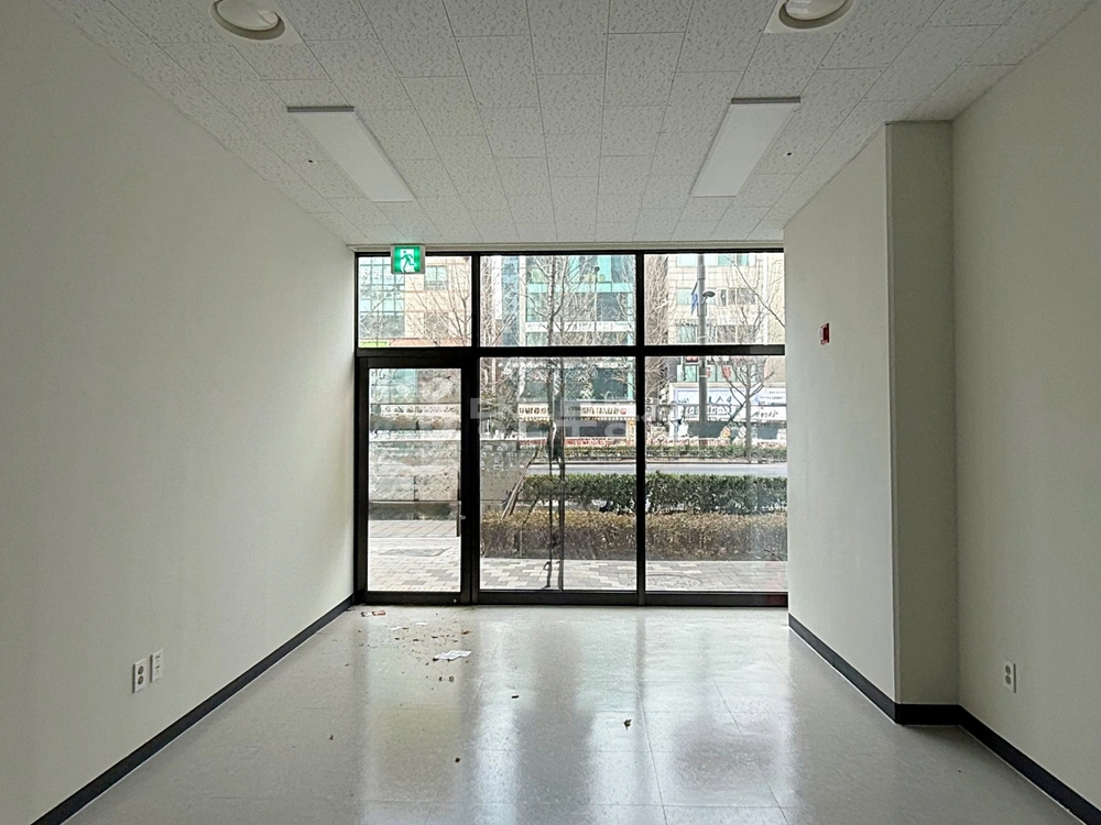 서울특별시 마포구 서교동 상가 사진 1