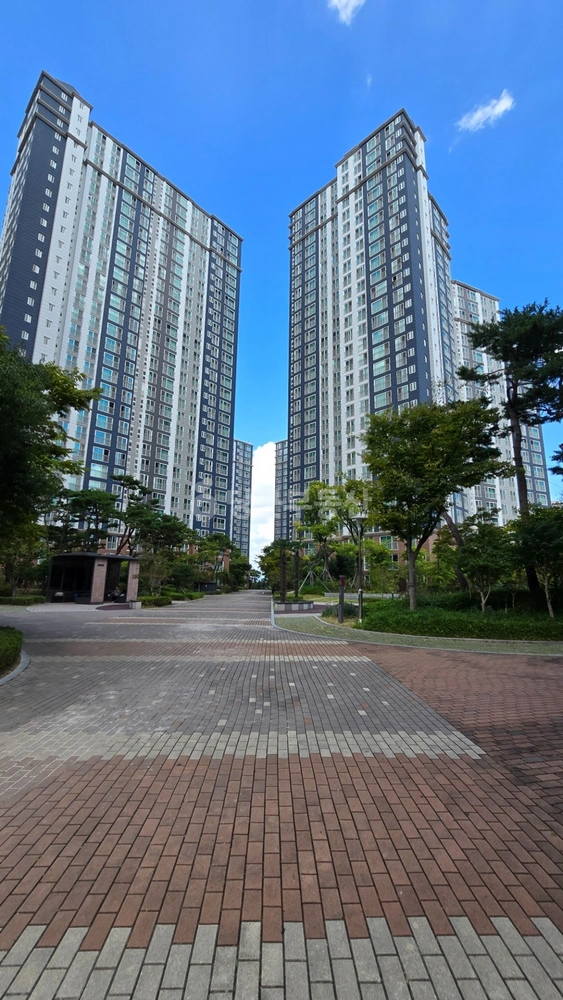 부산광역시 강서구 명지동 아파트 사진 1