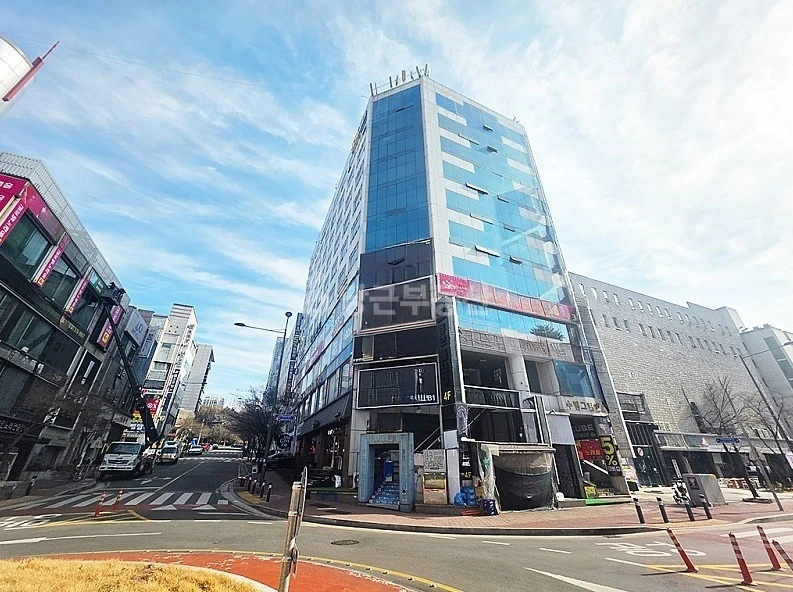 전남광주통합특별시 서구 치평동 상가 사진 1