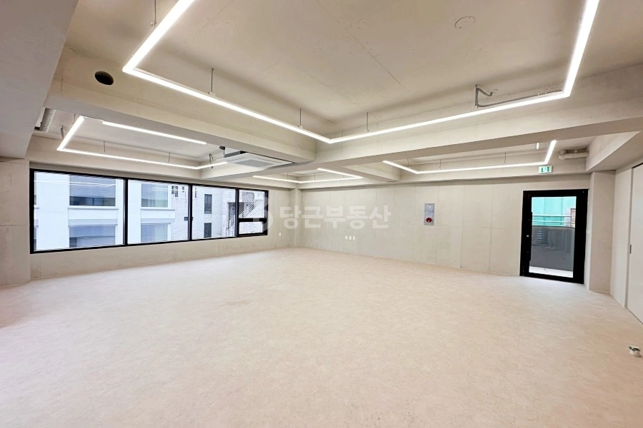서울특별시 강남구 신사동 사무실 사진 1