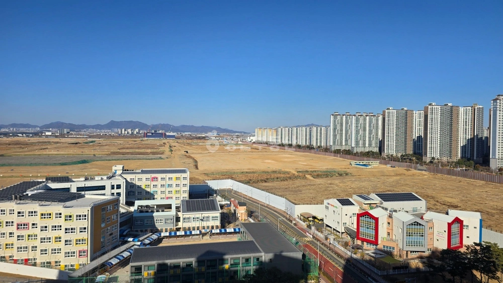 부산광역시 강서구 명지동 아파트 사진 1
