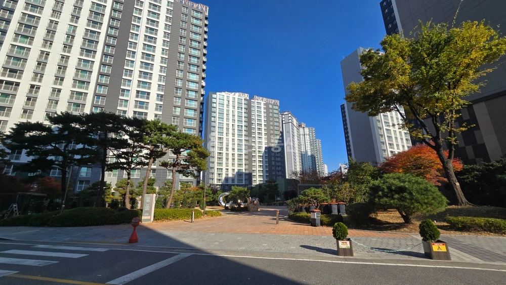 부산광역시 강서구 명지동 아파트 사진 1
