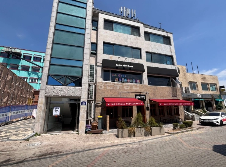 경기도 수원시 팔달구 신풍동 상가 사진 1