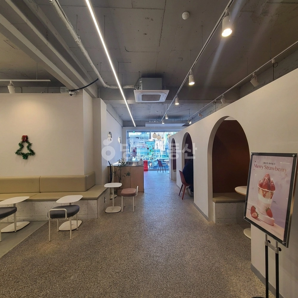 서울특별시 마포구 서교동 상가 사진 1