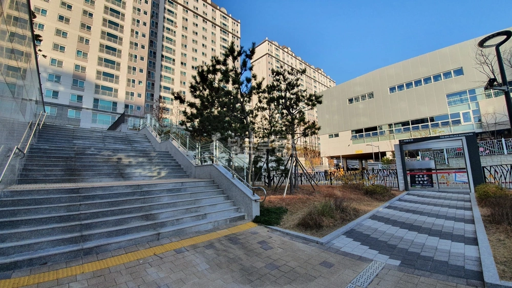 부산광역시 강서구 명지동 아파트 사진 1
