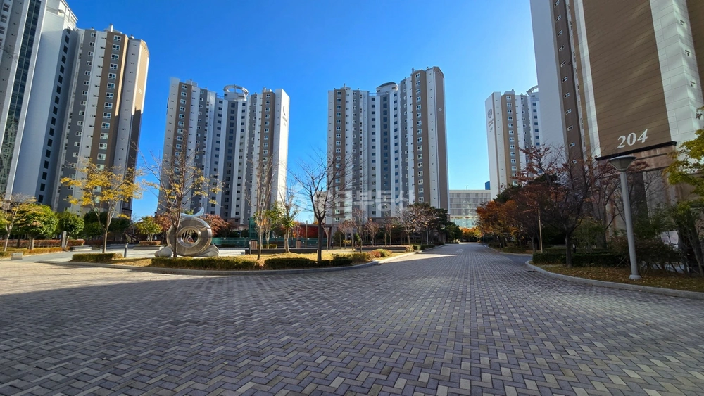부산광역시 강서구 명지동 아파트 사진 1