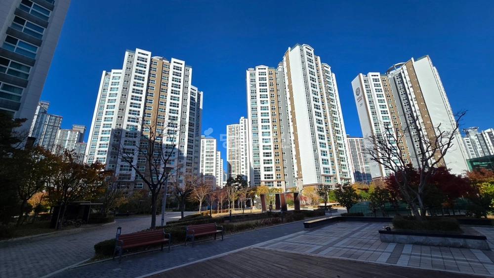 부산광역시 강서구 명지동 아파트 사진 1