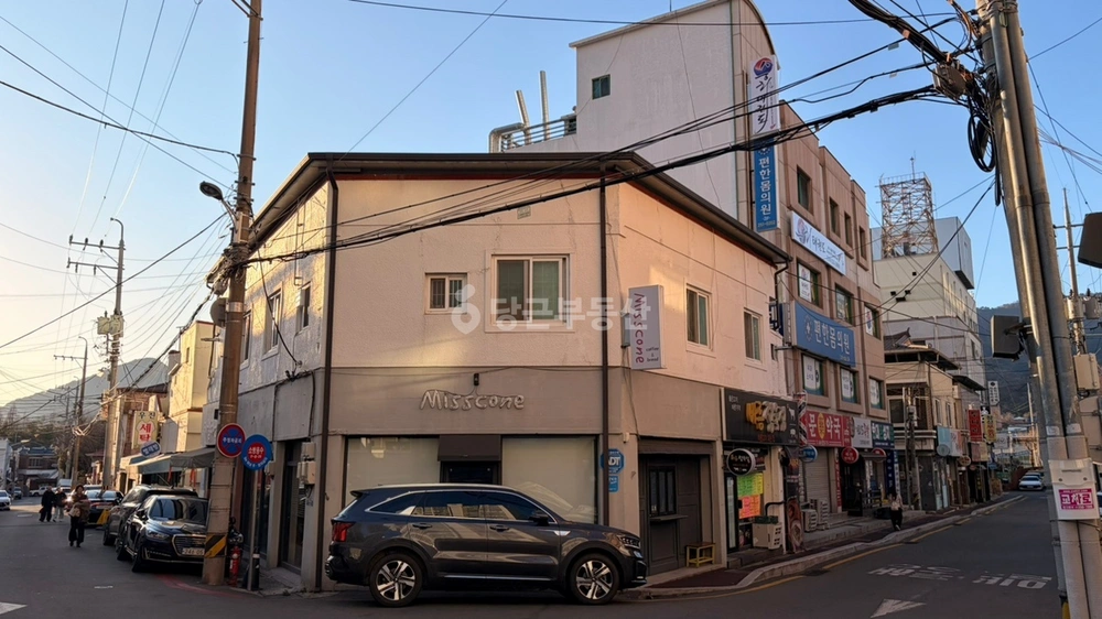 경상남도 창원시 마산회원구 구암동 건물 사진 1