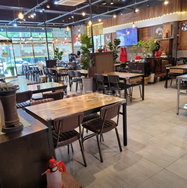 부산광역시 연제구 연산동 상가 사진 1