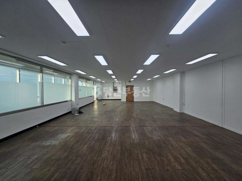 대전광역시 서구 탄방동 상가 사진 1