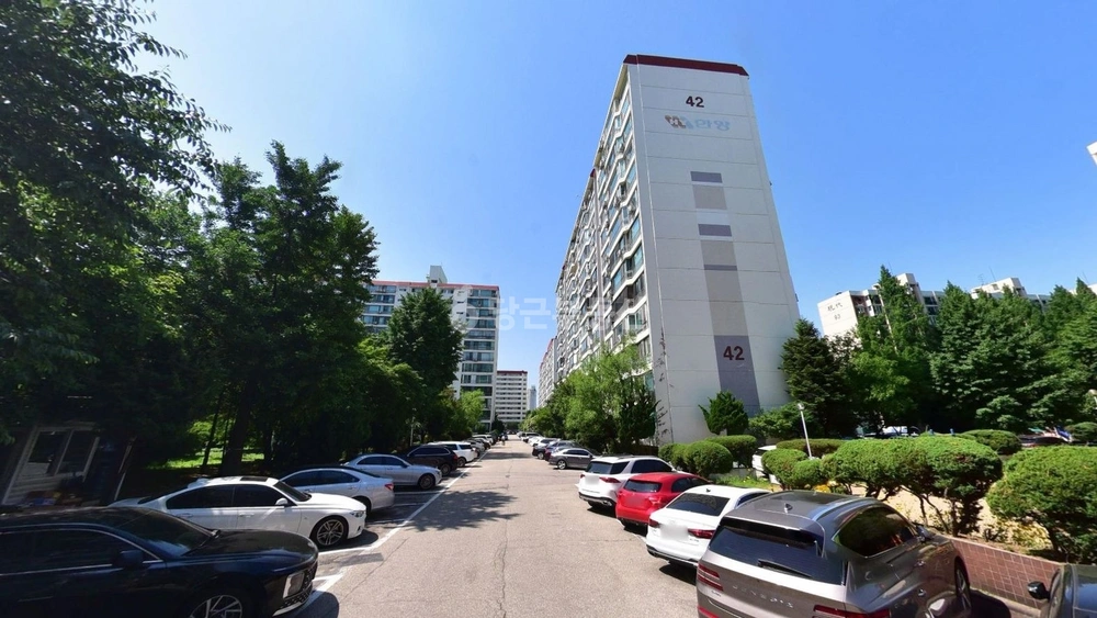 서울특별시 강남구 압구정동 아파트 사진 1