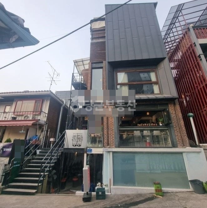 서울특별시 마포구 서교동 건물 사진 1