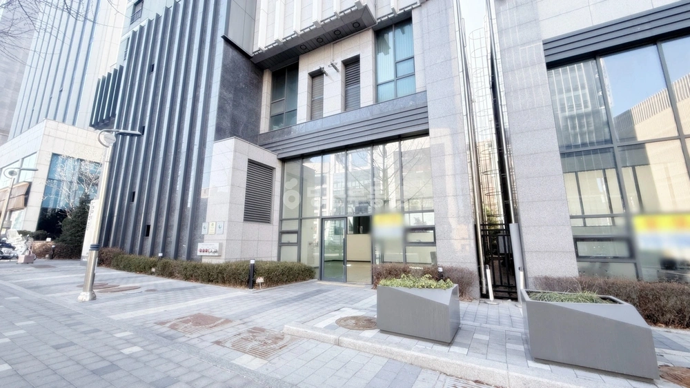 서울특별시 강남구 역삼동 상가 사진 1