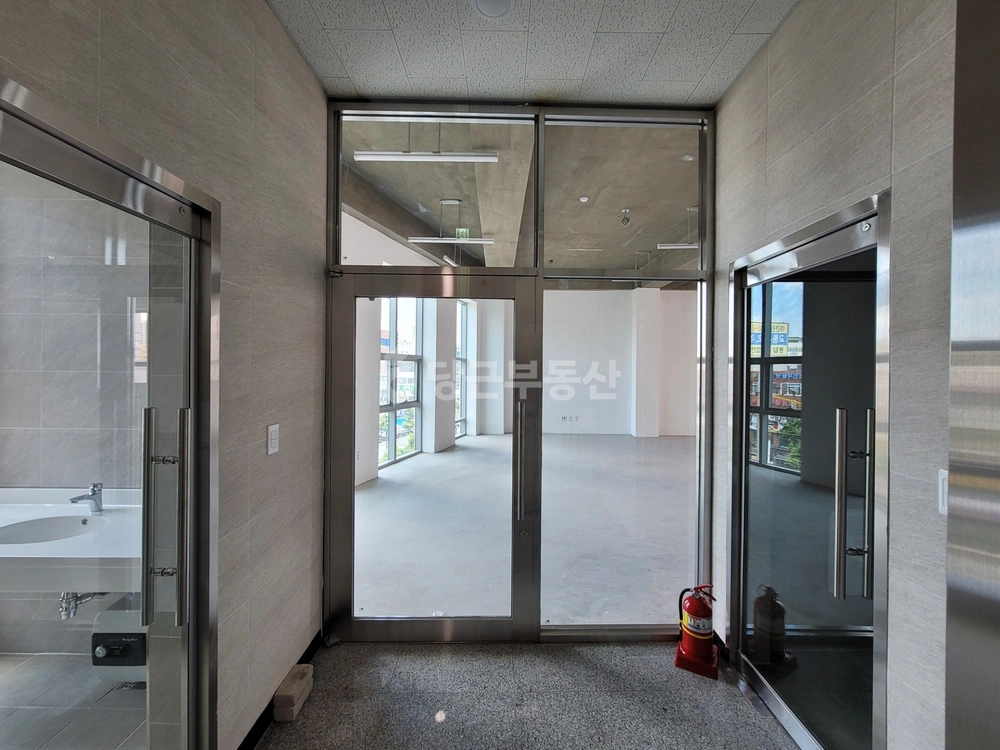 인천광역시 부평구 십정동 상가 사진 1