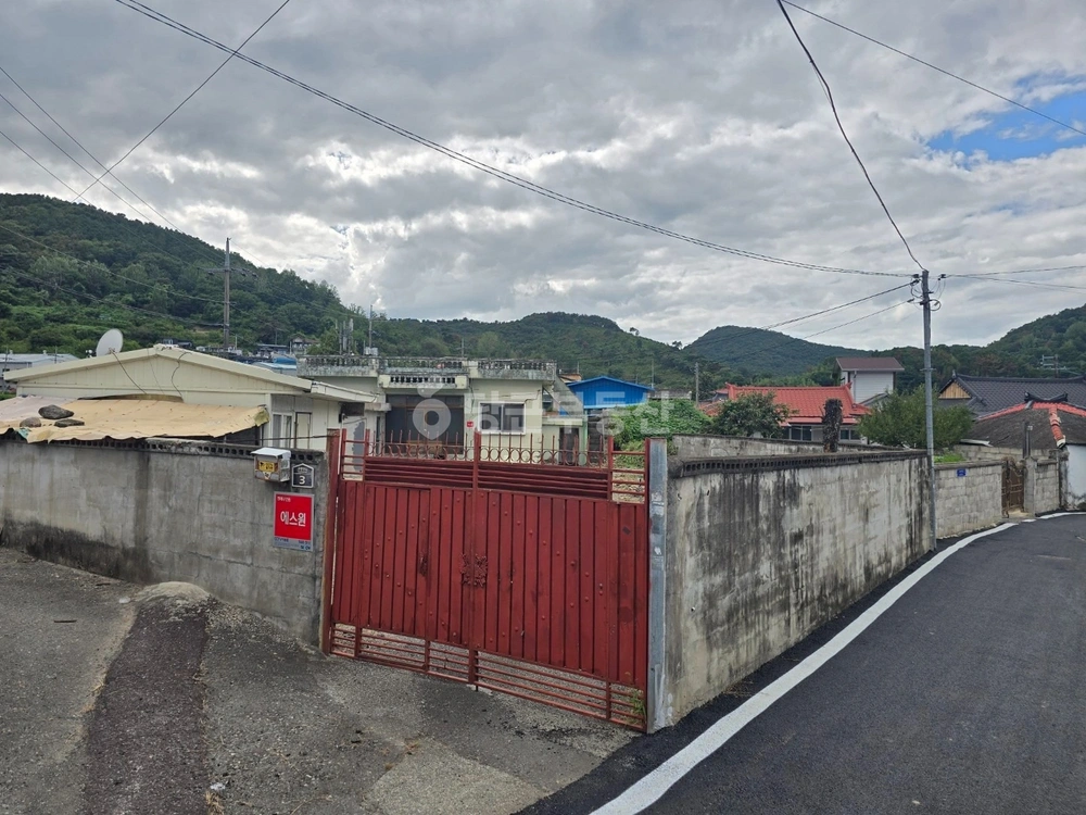 경상남도 함안군 칠원읍 단독/전원주택 사진 1