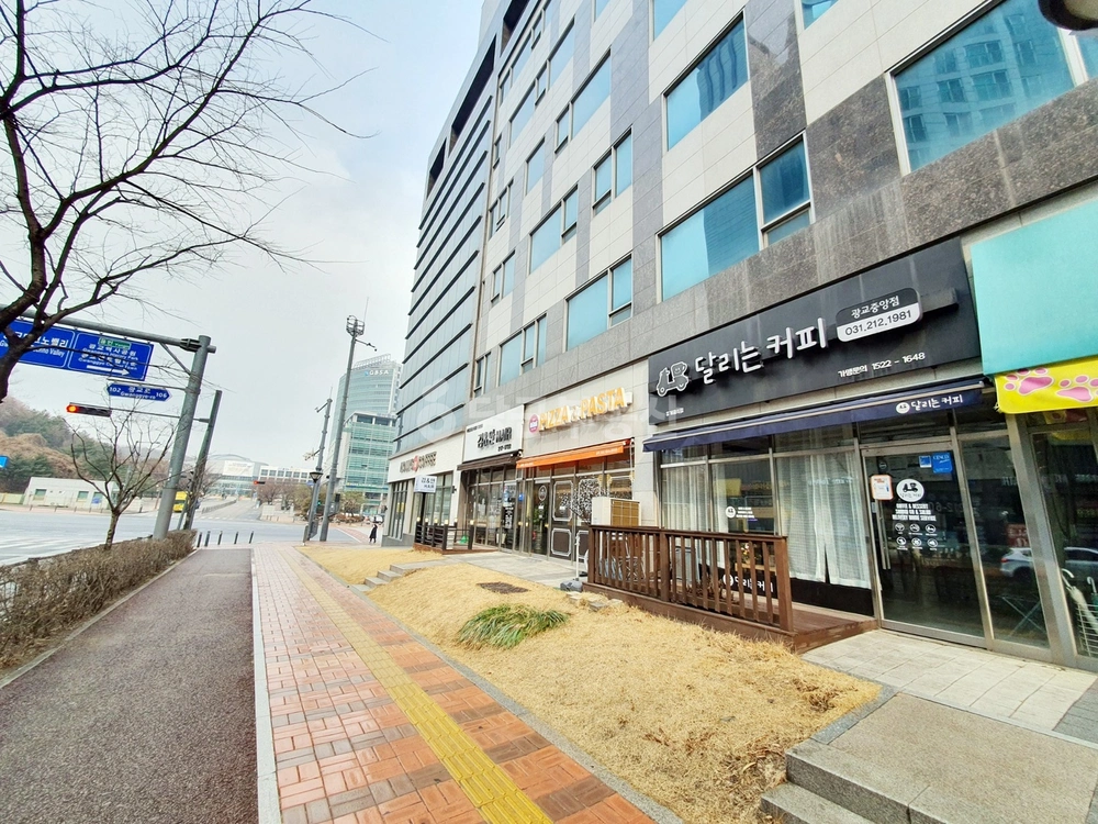 경기도 수원시 영통구 이의동 상가 사진 1