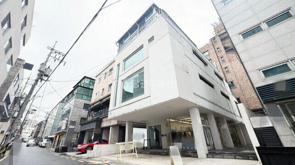 서울특별시 강남구 신사동 건물 사진 1