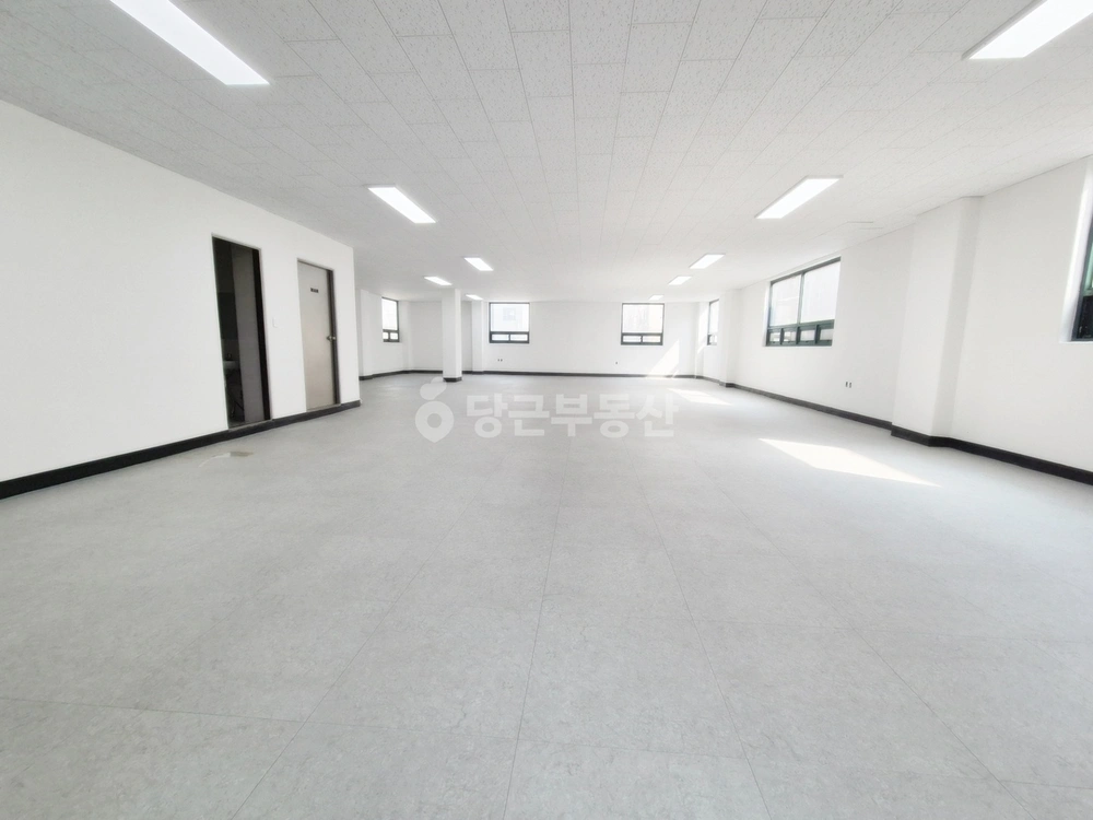 경기도 수원시 팔달구 인계동 사무실 사진 1