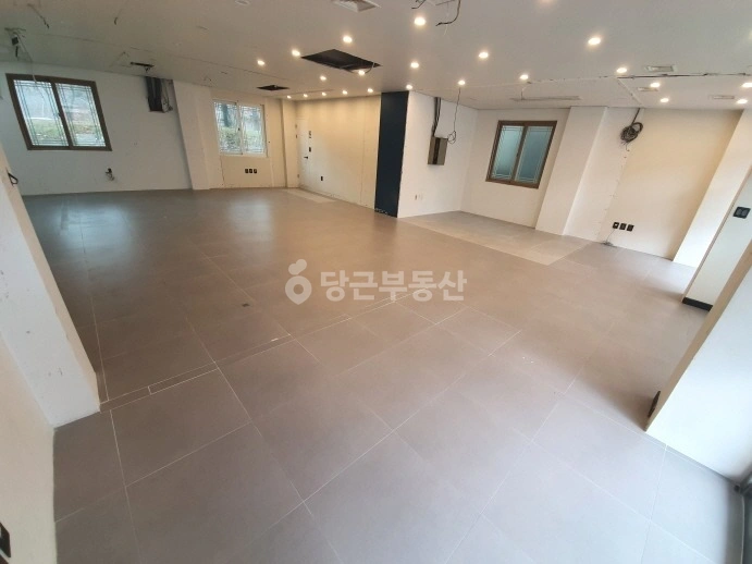 전남광주통합특별시 서구 풍암동 상가 사진 1