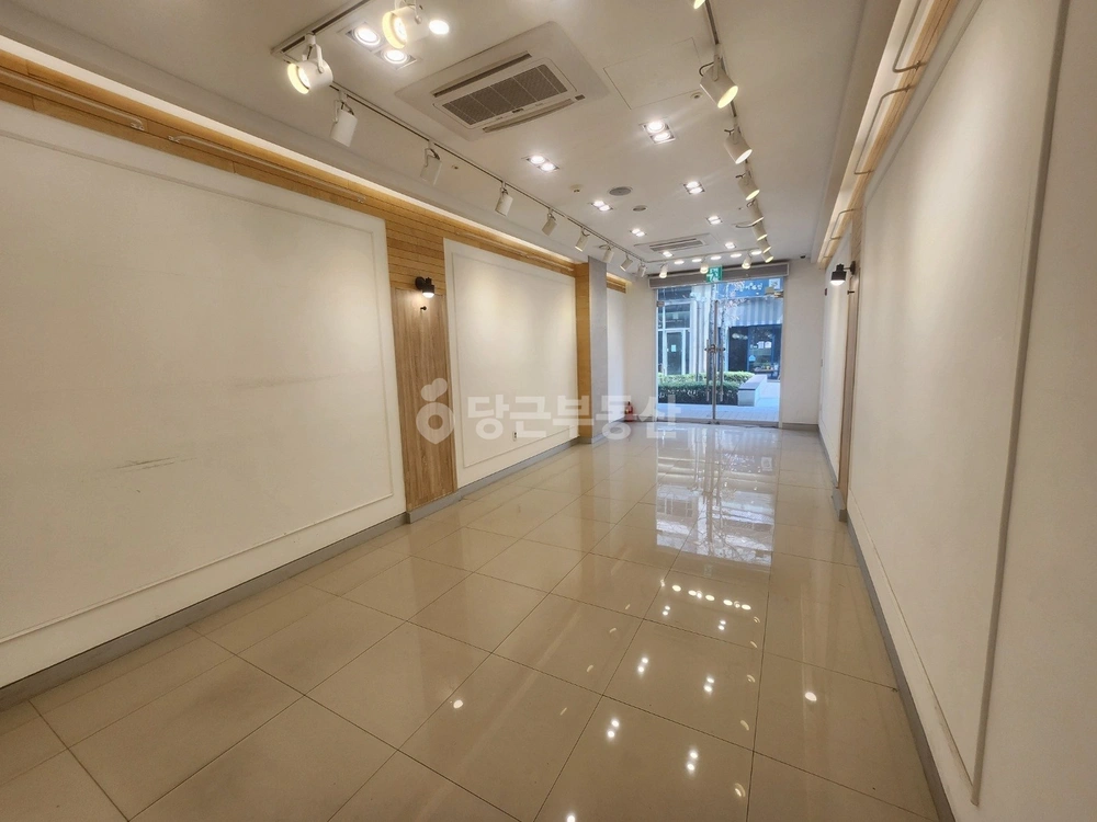 경기도 수원시 영통구 이의동 상가 사진 1