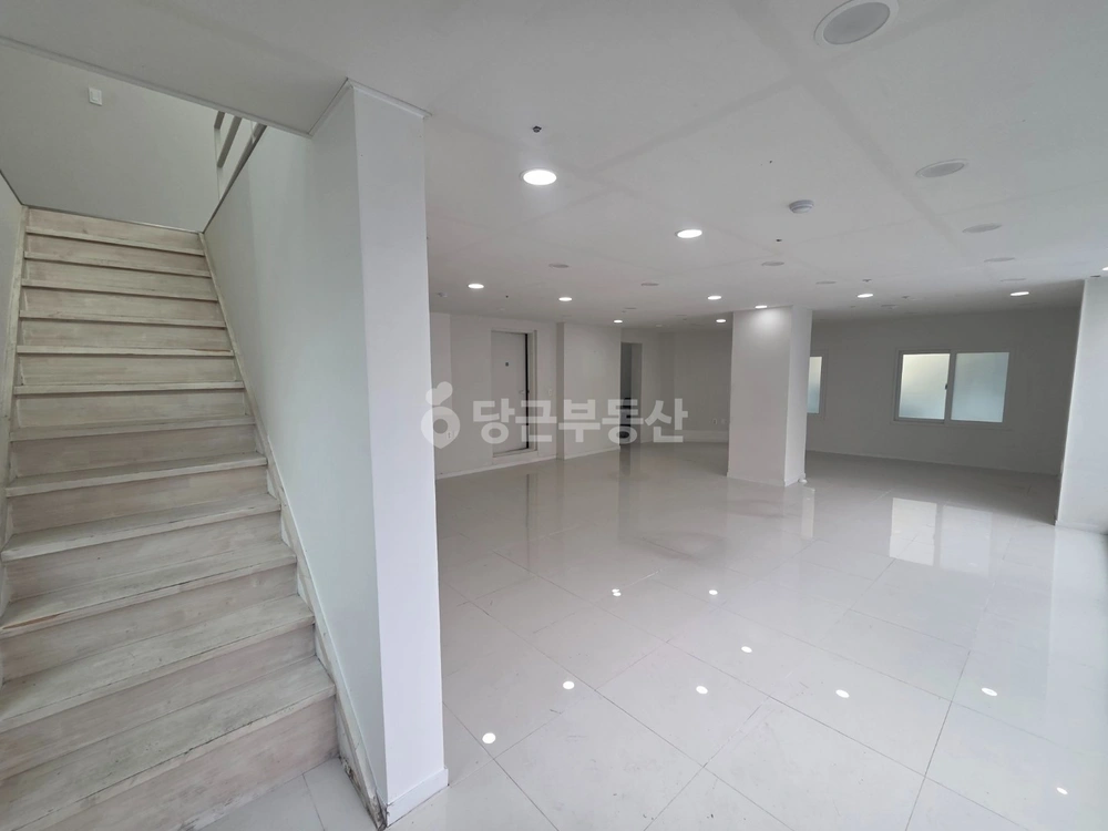부산광역시 수영구 수영동 상가 사진 1
