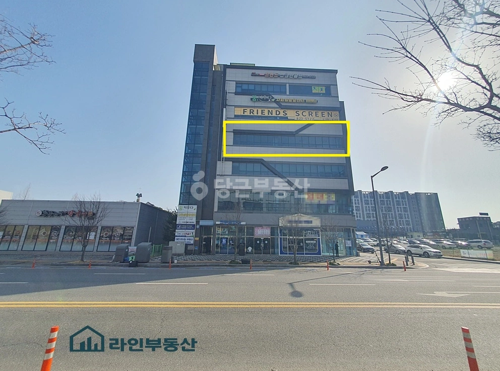 대전광역시 유성구 용계동 상가 사진 1