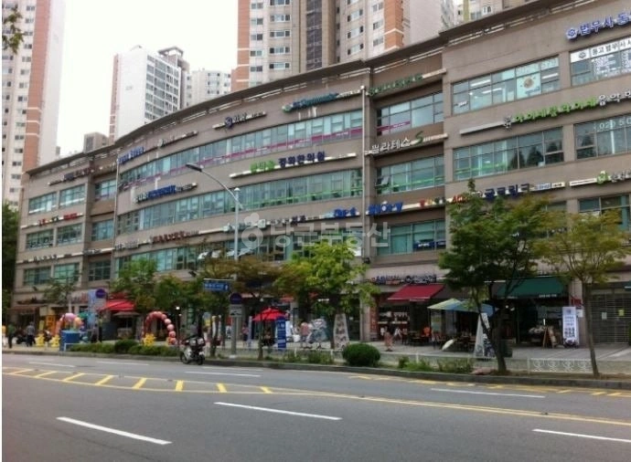 경기도 과천시 원문동 상가 사진 1