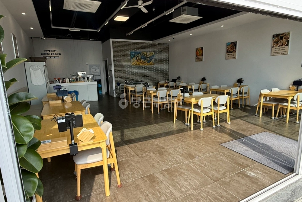 전남광주통합특별시 여수시 웅천동 상가 사진 1