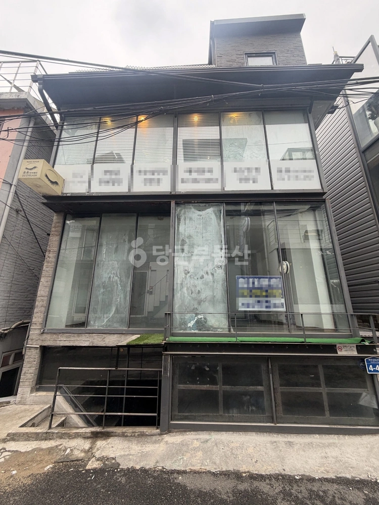 서울특별시 마포구 서교동 상가 사진 1