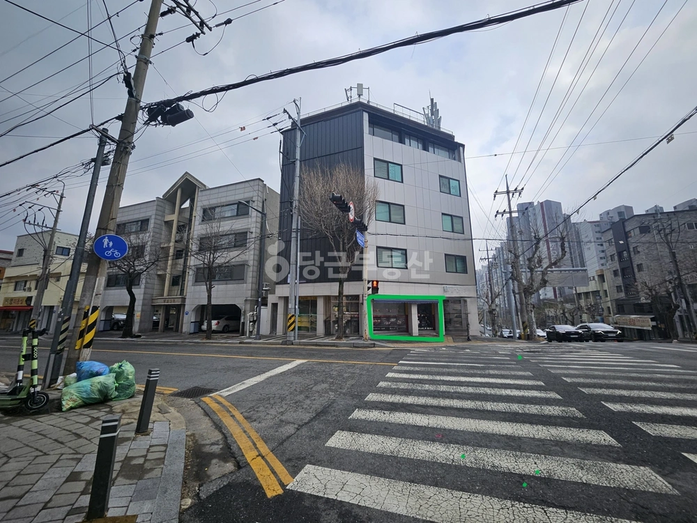대전광역시 서구 괴정동 상가 사진 1