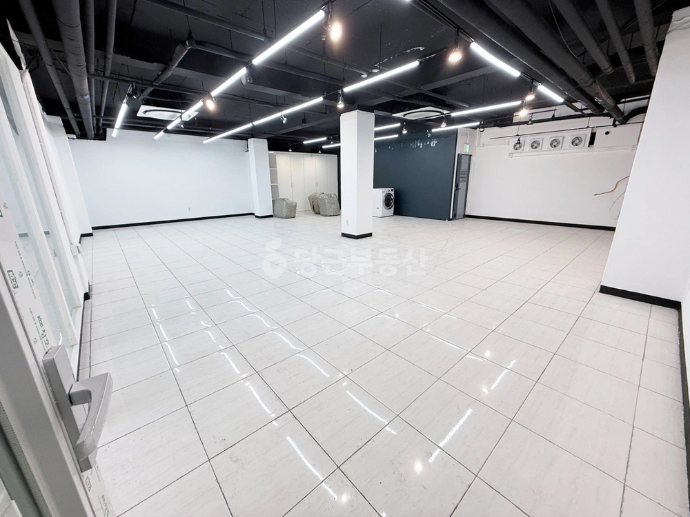 서울특별시 강남구 역삼동 상가 사진 1