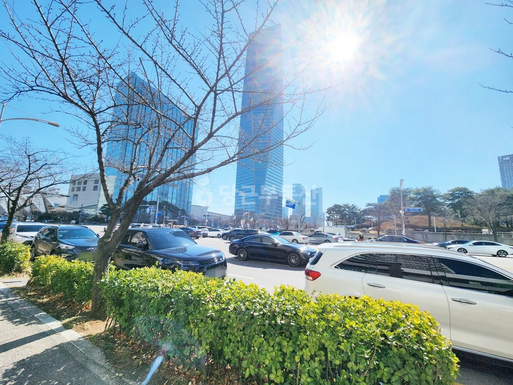 인천광역시 연수구 송도동 상가 사진 1
