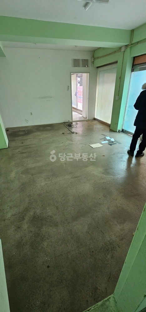 부산광역시 중구 영주동 상가 사진 1