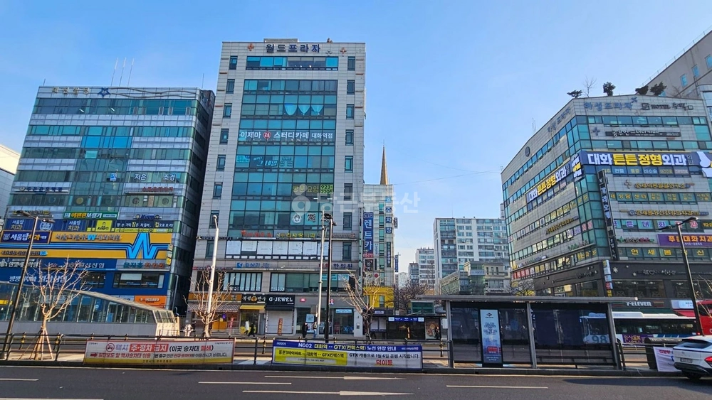 경기도 고양시 일산서구 대화동 상가 사진 1