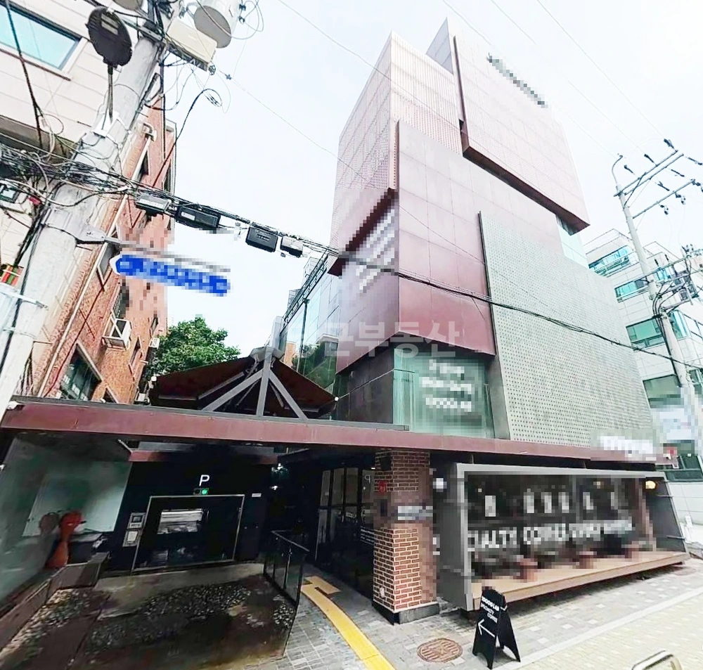 서울특별시 강남구 신사동 건물 사진 1
