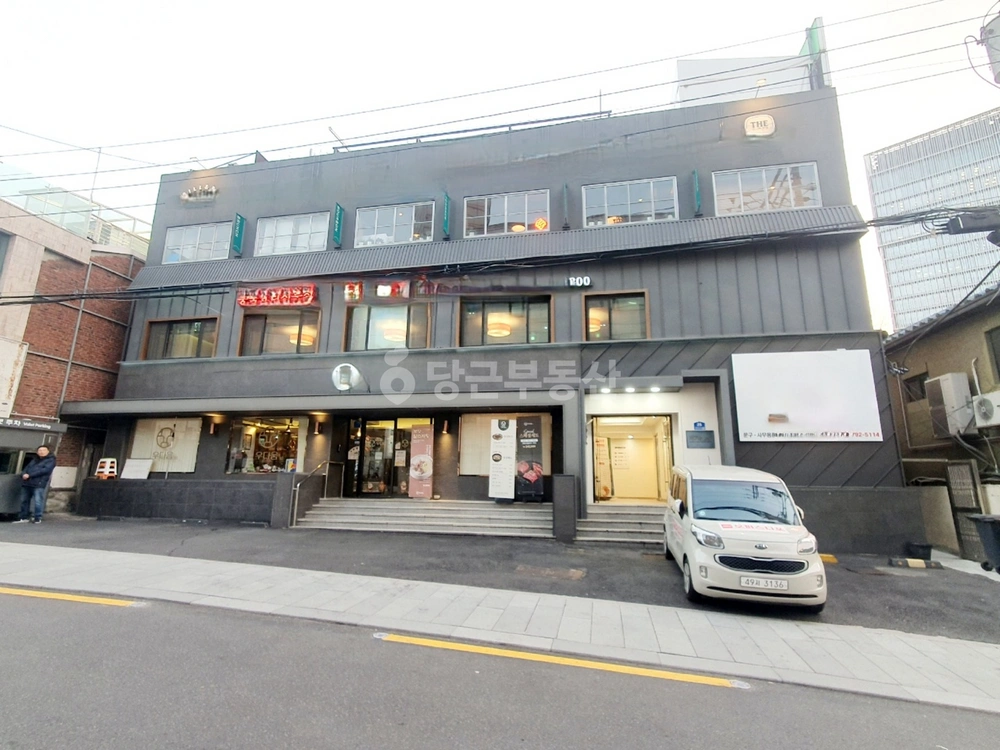 서울특별시 용산구 한강로2가 상가 사진 1