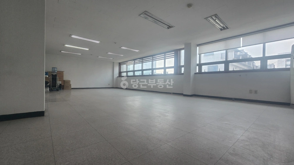 경기도 수원시 팔달구 인계동 상가 사진 1