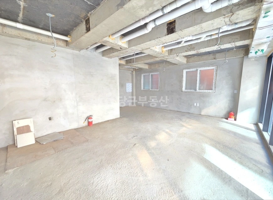 대전광역시 서구 탄방동 상가 사진 1