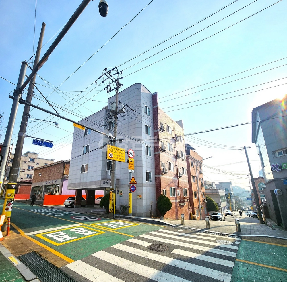 전남광주통합특별시 광양시 중동 건물 사진 1