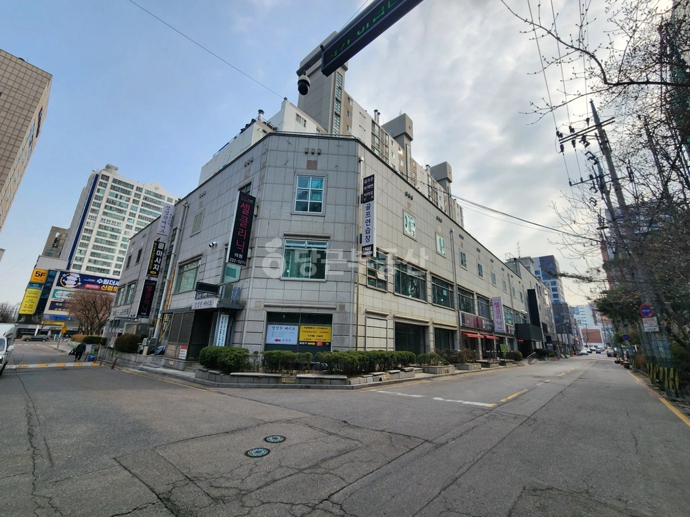 경기도 수원시 권선구 권선동 상가 사진 1