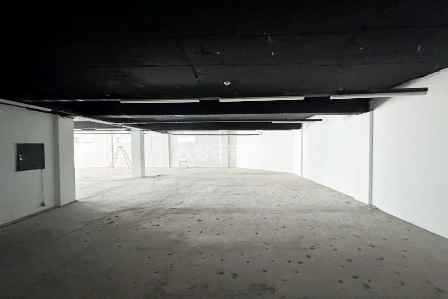 서울특별시 강남구 논현동 사무실 사진 1