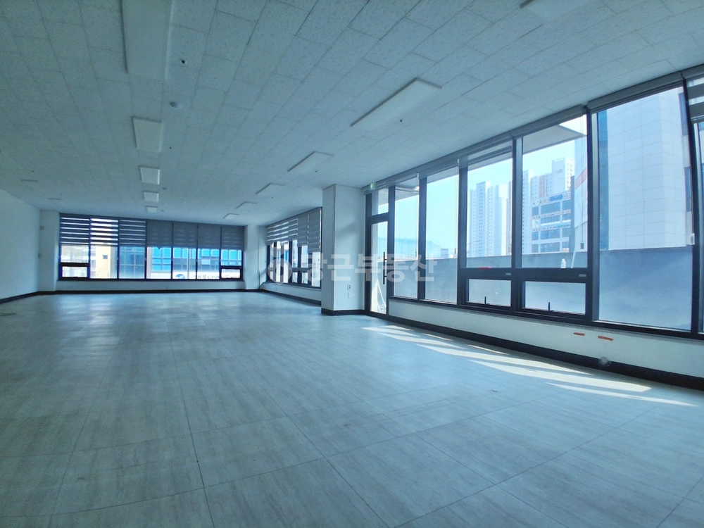전북특별자치도 전주시 완산구 효자동2가 상가 사진 1
