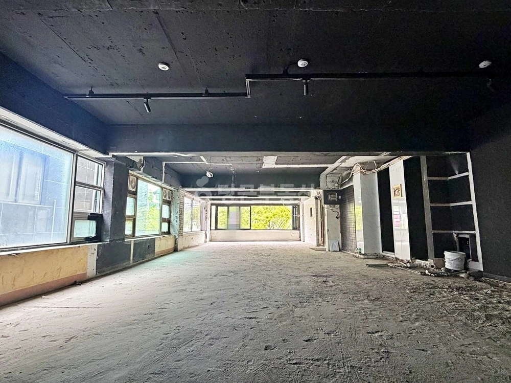 서울특별시 마포구 서교동 상가 사진 1
