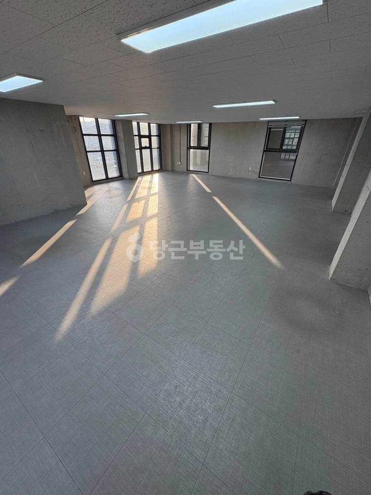 전남광주통합특별시 광산구 하남동 상가 사진 1