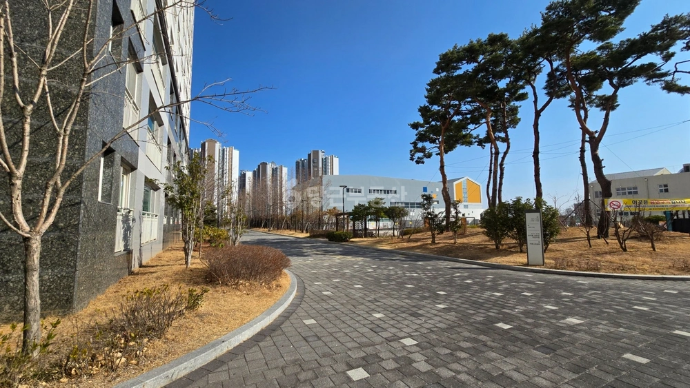 부산광역시 강서구 명지동 아파트 사진 1